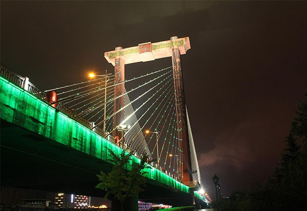 桥梁亮化工程对城市的发展具有重要意义